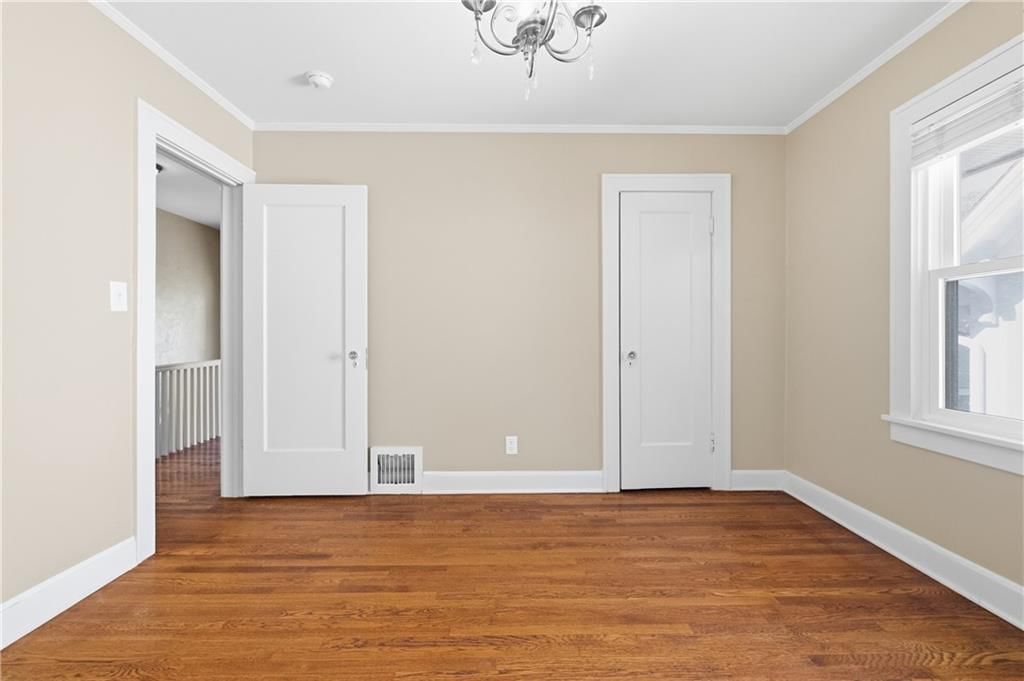 825 W Gregory Boulevard — photo 35