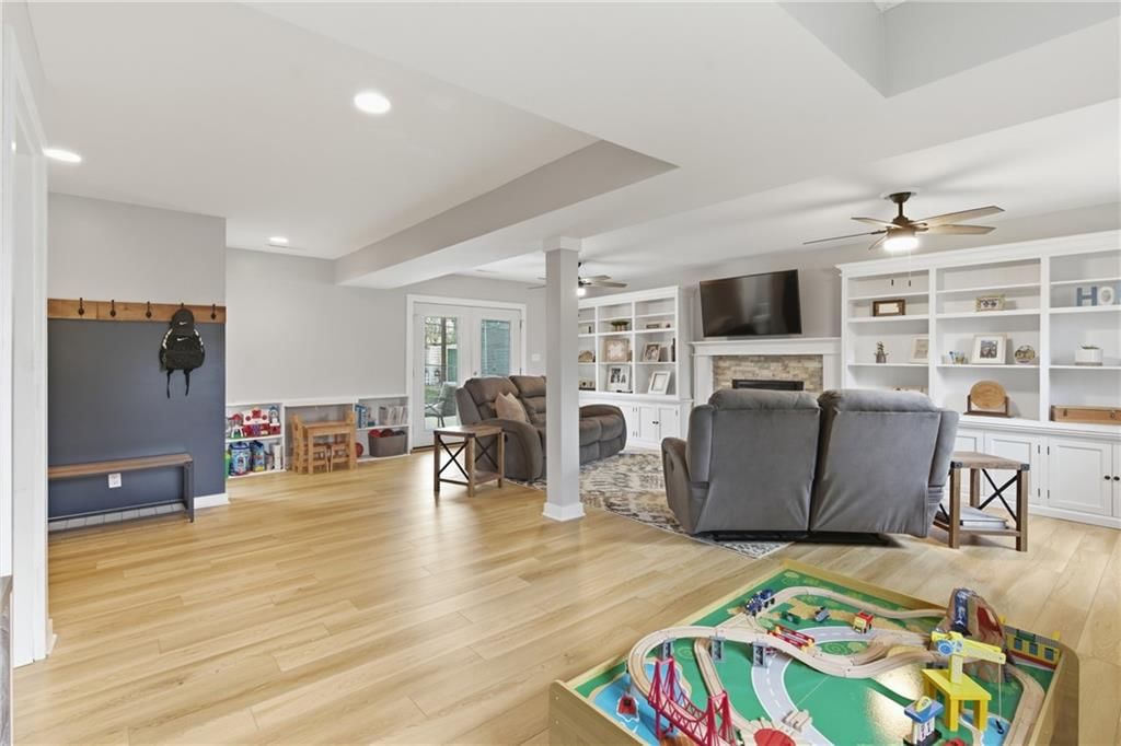 9404 Knox Drive — photo 22
