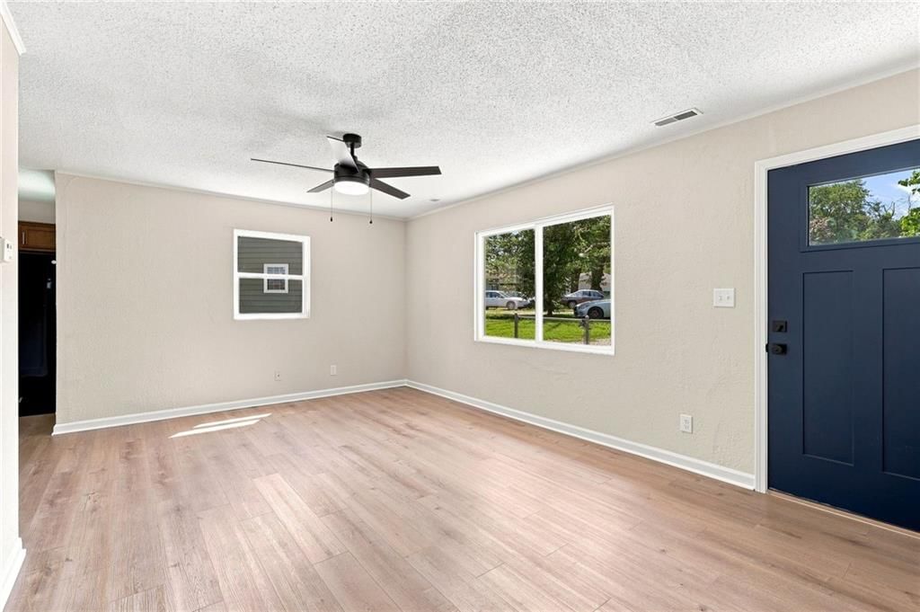 2141 Normandy Lane — photo 6