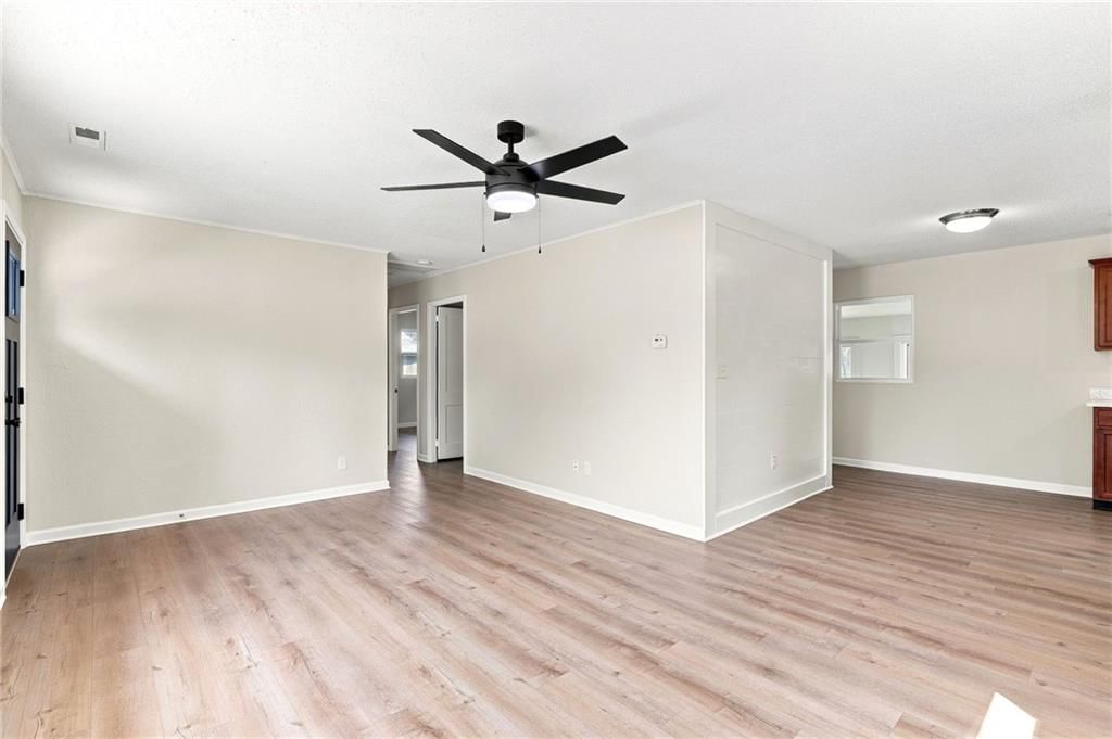 2141 Normandy Lane — photo 8