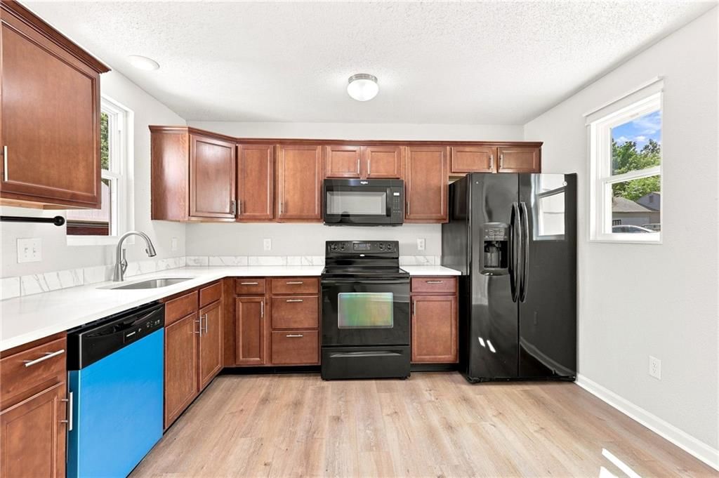2141 Normandy Lane — photo 9