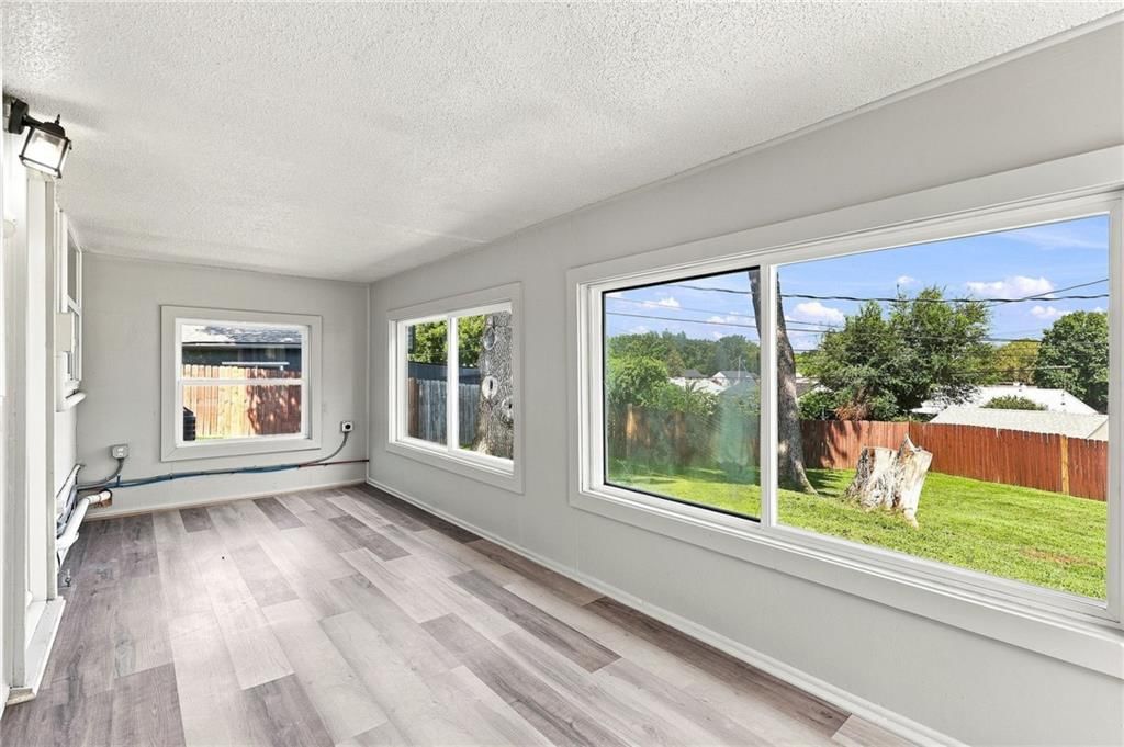 2141 Normandy Lane — photo 23
