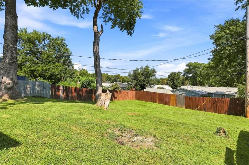 2141 Normandy Lane — photo 26