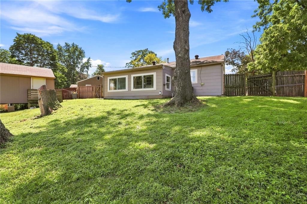 2141 Normandy Lane — photo 29