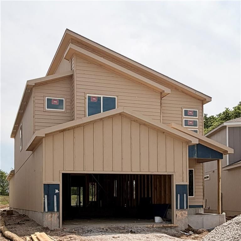 807 Glenn Circle — photo 2