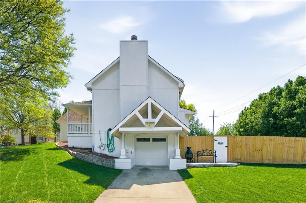 2615 NE SPRINGBROOK Street — photo 3