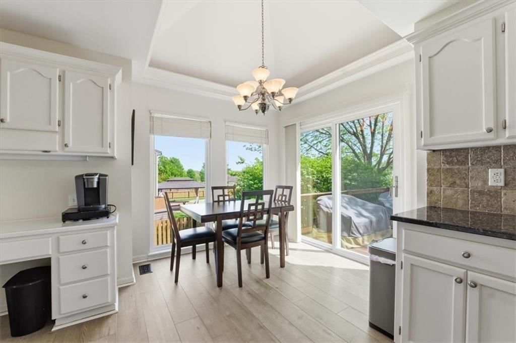 303 SW Albatross Court — photo 6