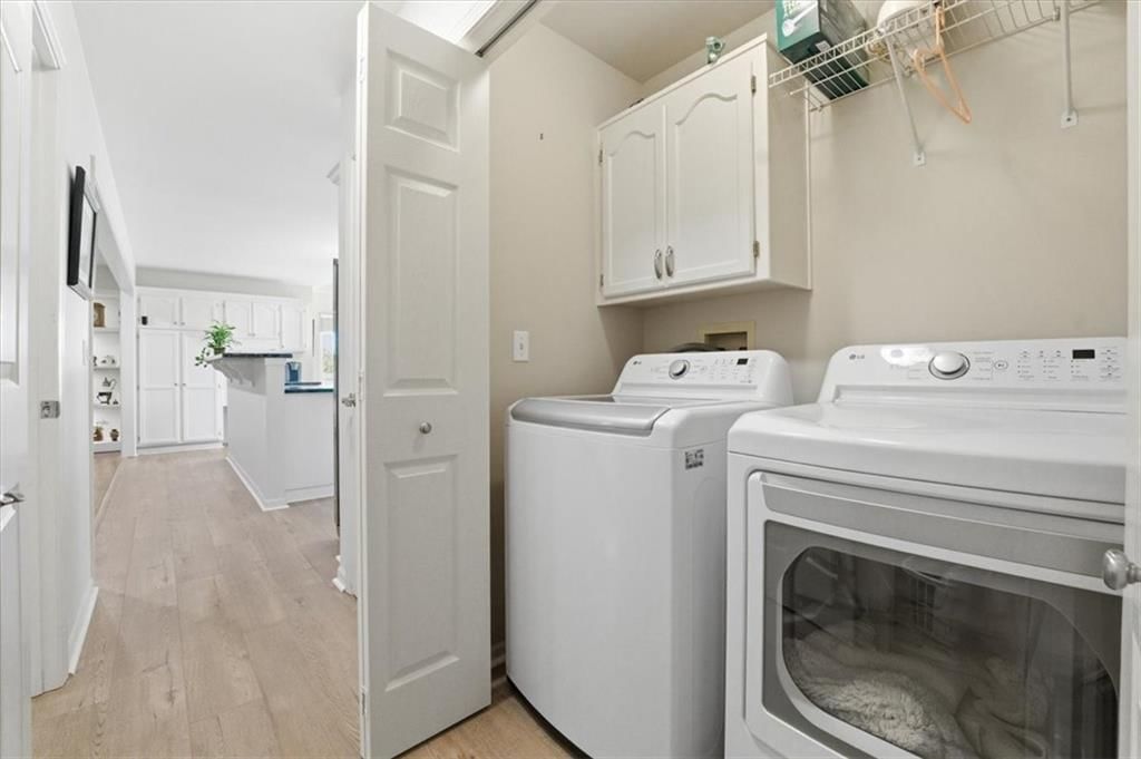 303 SW Albatross Court — photo 17