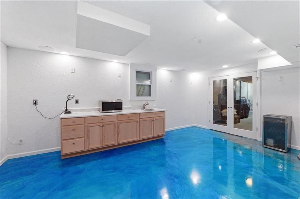 303 SW Albatross Court — photo 24