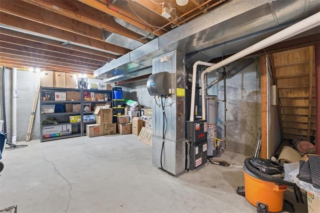 303 SW Albatross Court — photo 25