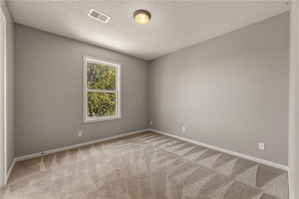 16319 S Burch Street — photo 25