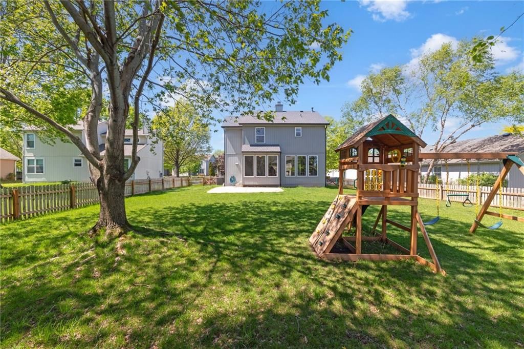 16319 S Burch Street — photo 31