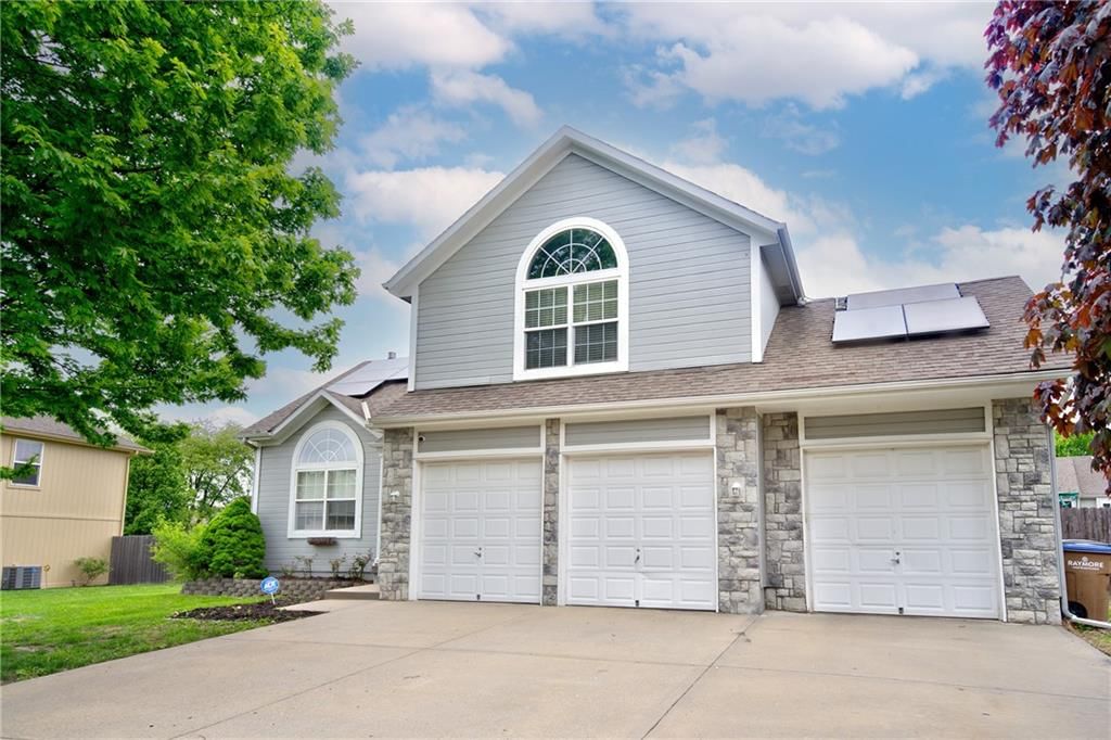 428 Madison Creek Drive — photo 2