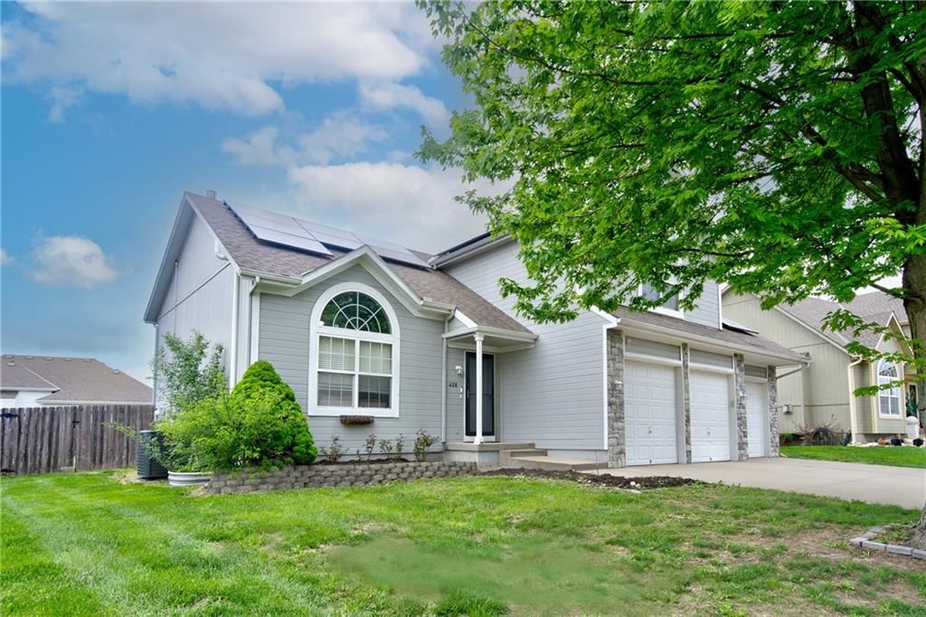428 Madison Creek Drive — photo 3