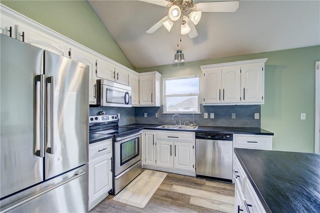 428 Madison Creek Drive — photo 8