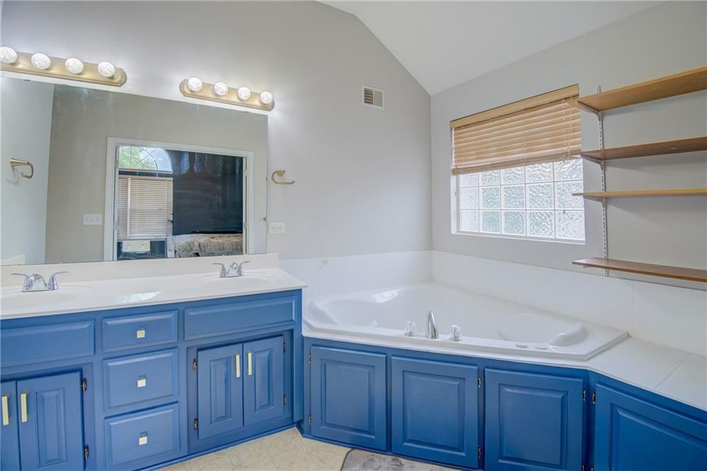 428 Madison Creek Drive — photo 19