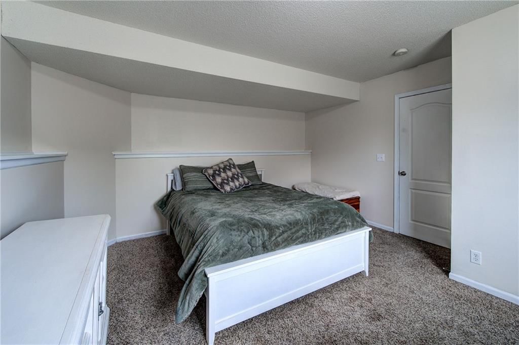 428 Madison Creek Drive — photo 32