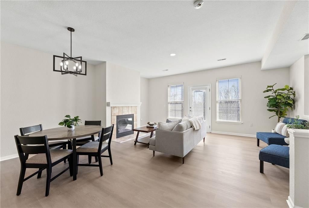 5245 Overland Drive — photo 4