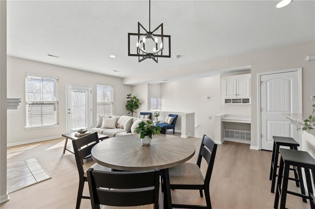 5245 Overland Drive — photo 7