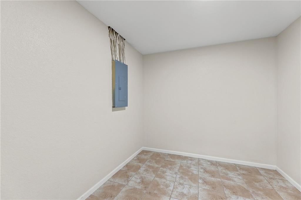 5245 Overland Drive — photo 23