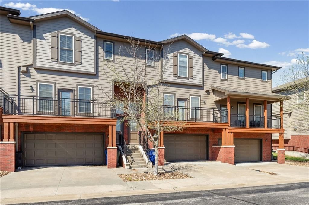 5245 Overland Drive — photo 30