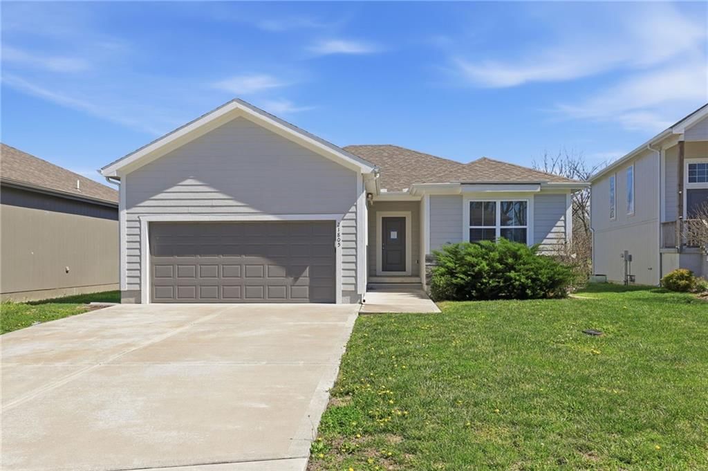 21805 Southcreek Road, Peculiar, MO