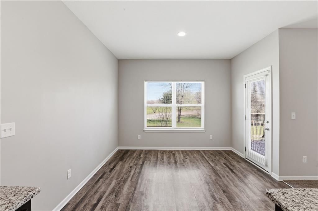 21805 Southcreek Road — photo 6