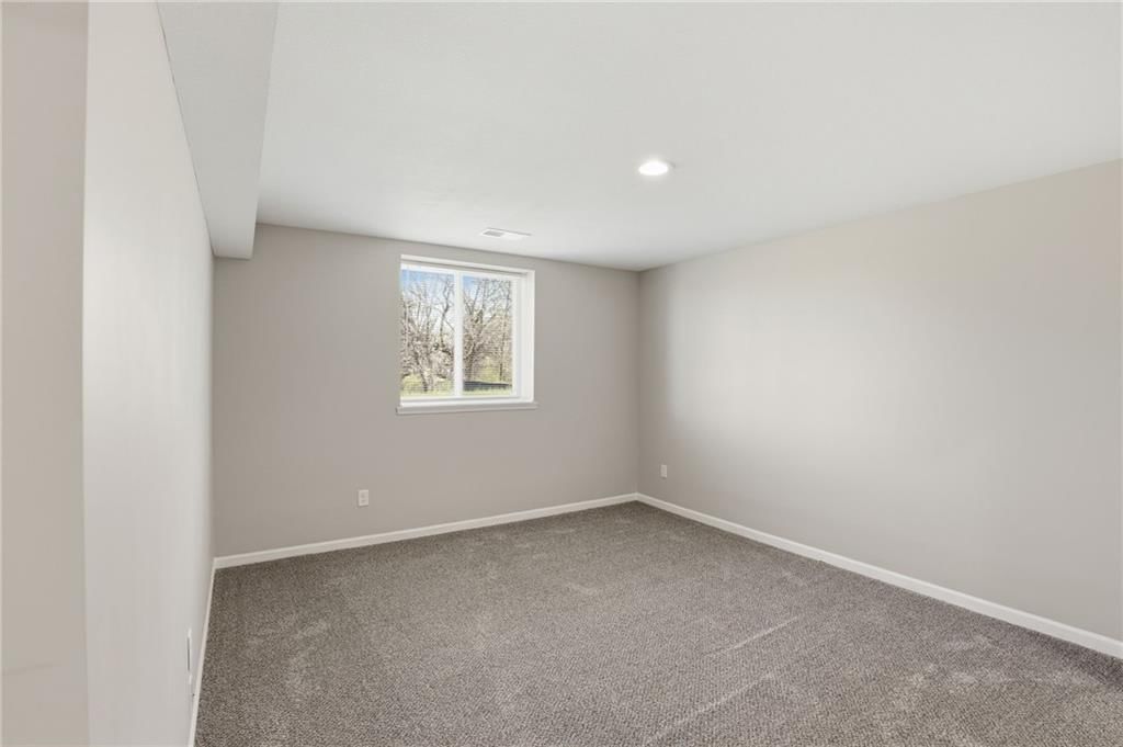 21805 Southcreek Road — photo 29