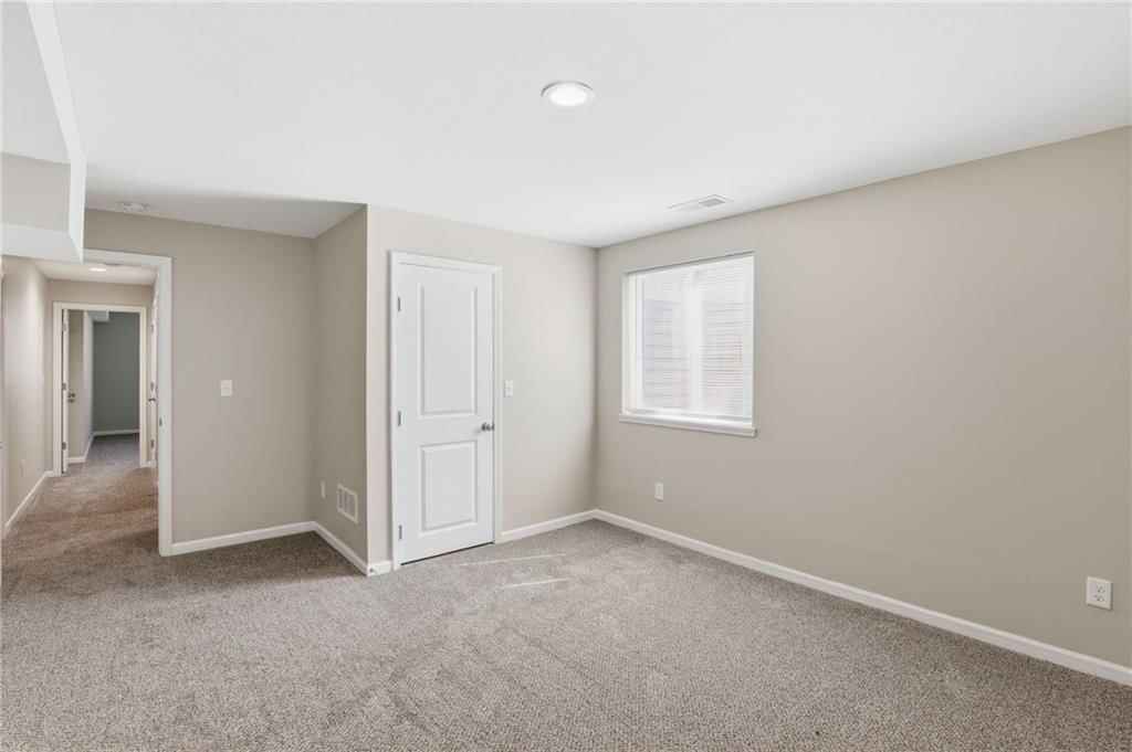 21805 Southcreek Road — photo 32