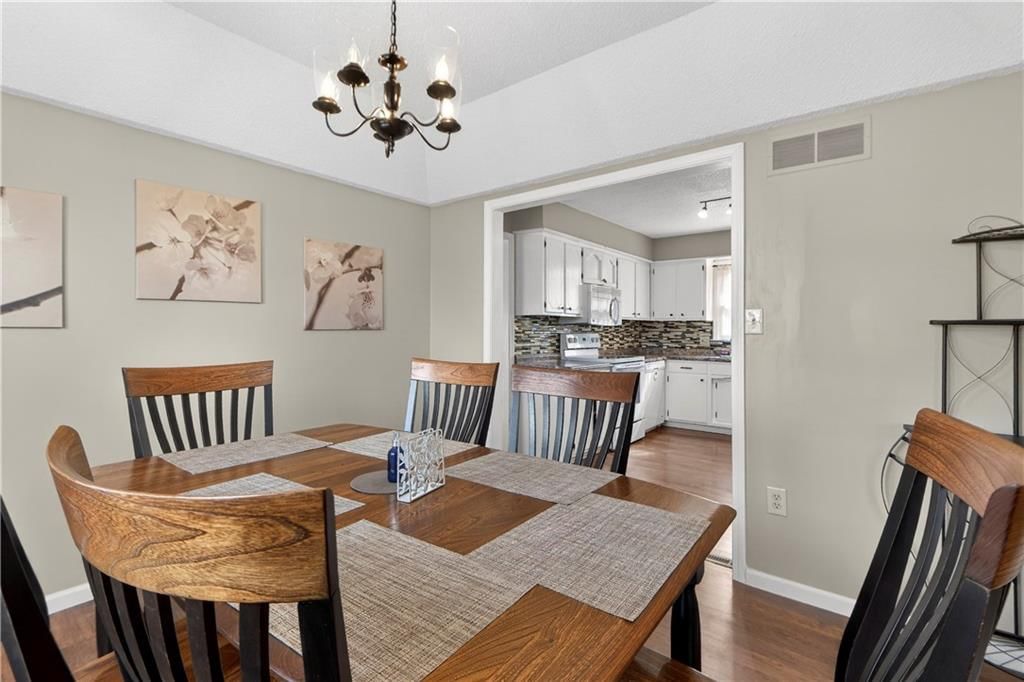 7232 Bond Street — photo 15