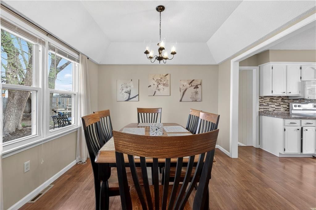 7232 Bond Street — photo 17