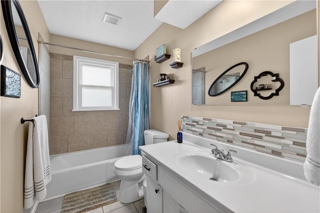 7232 Bond Street — photo 30