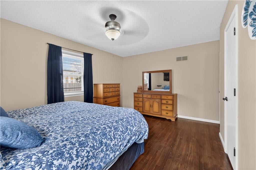 7232 Bond Street — photo 34