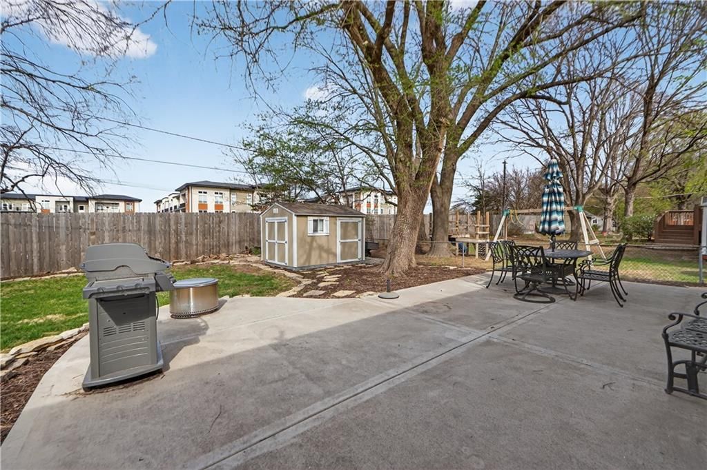 7232 Bond Street — photo 46