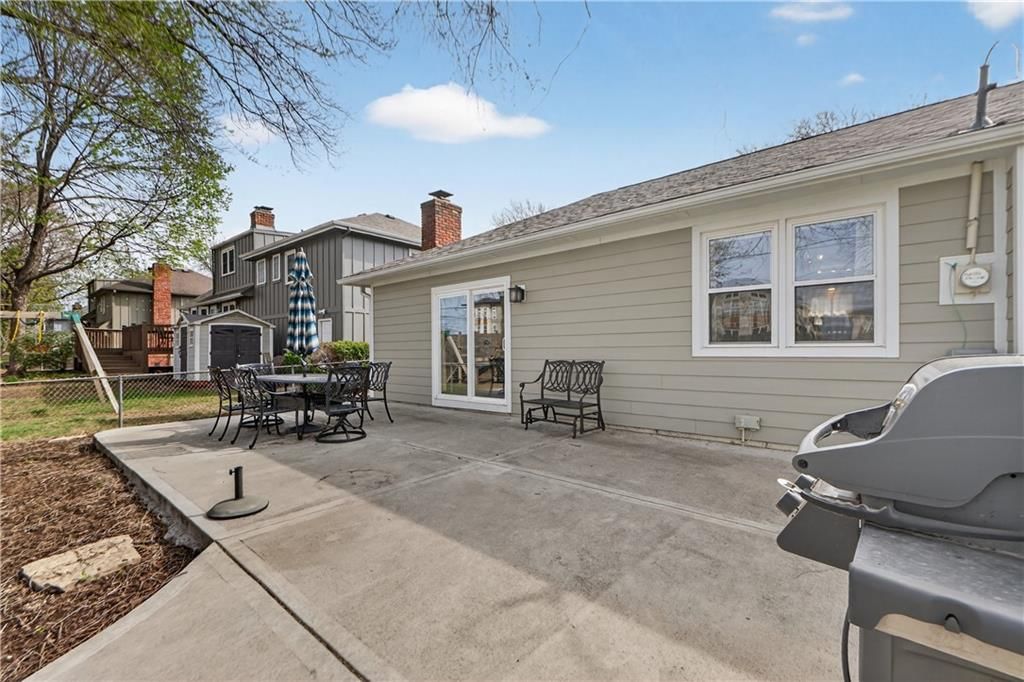 7232 Bond Street — photo 47
