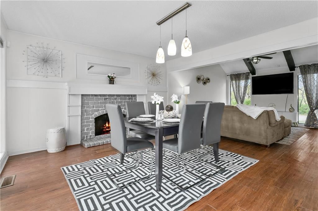 421 NE 90th Terrace — photo 8