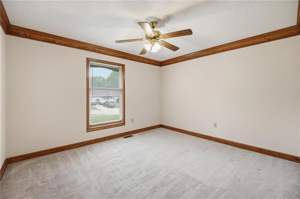 6720 N Indiana Avenue — photo 15