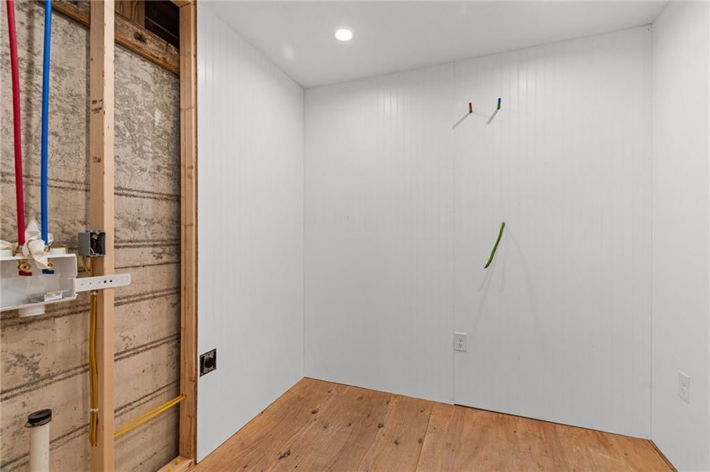 108 N Virginia Street — photo 6