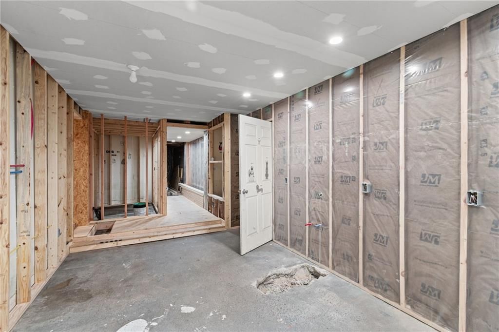 108 N Virginia Street — photo 9