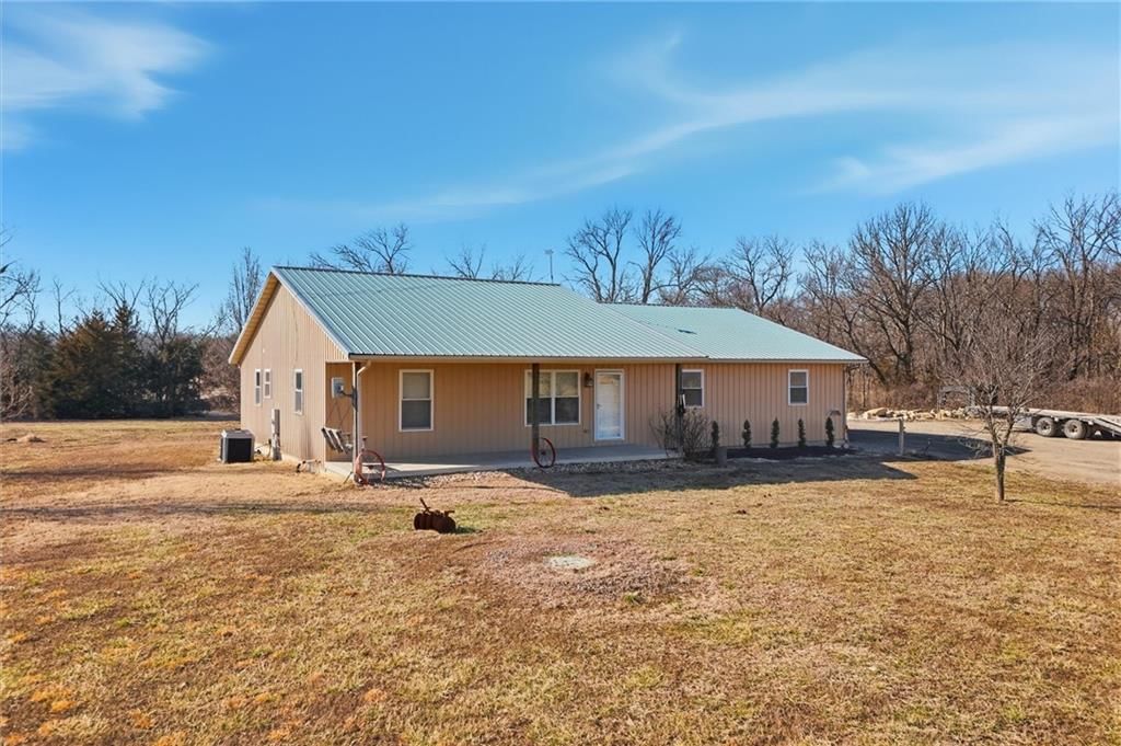 2274 Iowa Road — photo 3