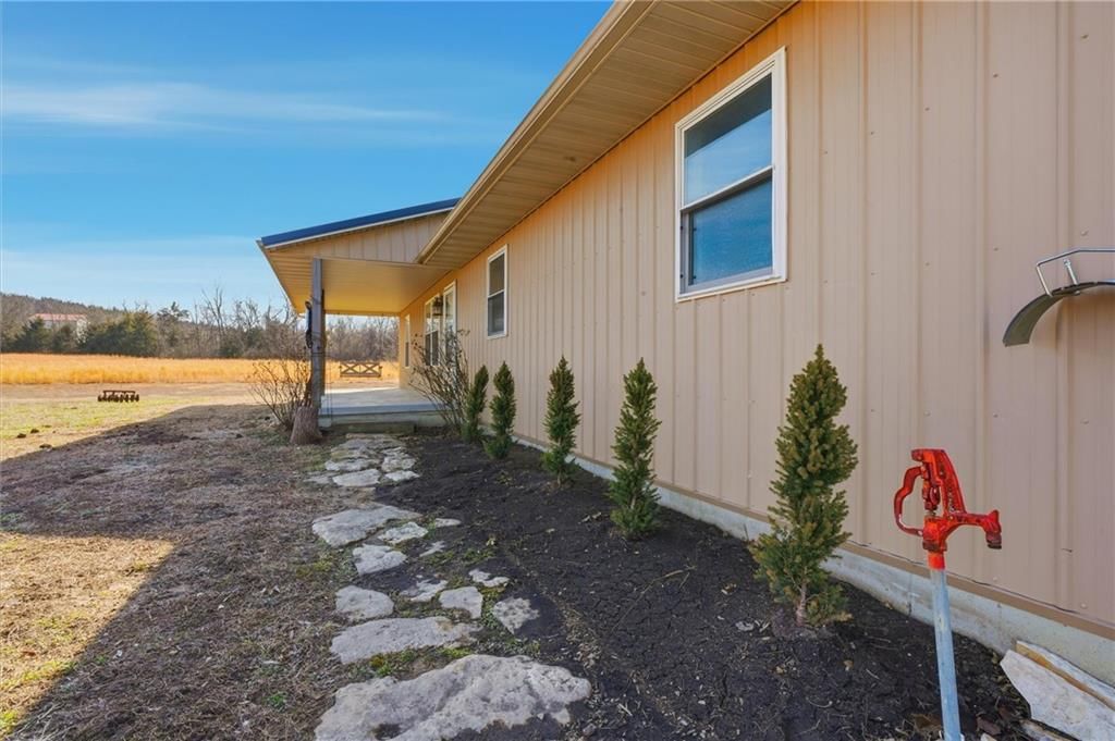 2274 Iowa Road — photo 4