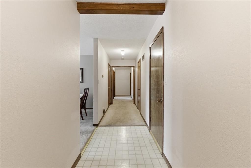3232 N Forest Avenue — photo 4