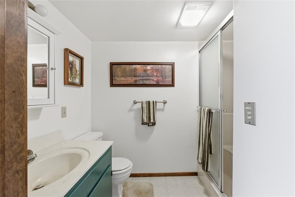 3232 N Forest Avenue — photo 24