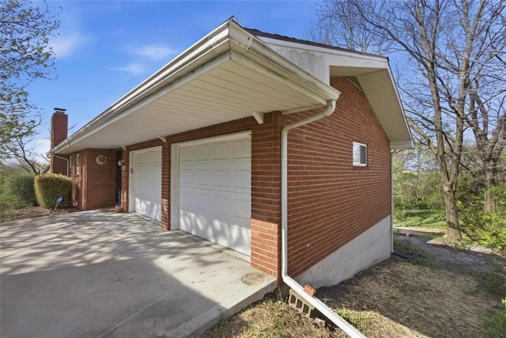 3232 N Forest Avenue — photo 31