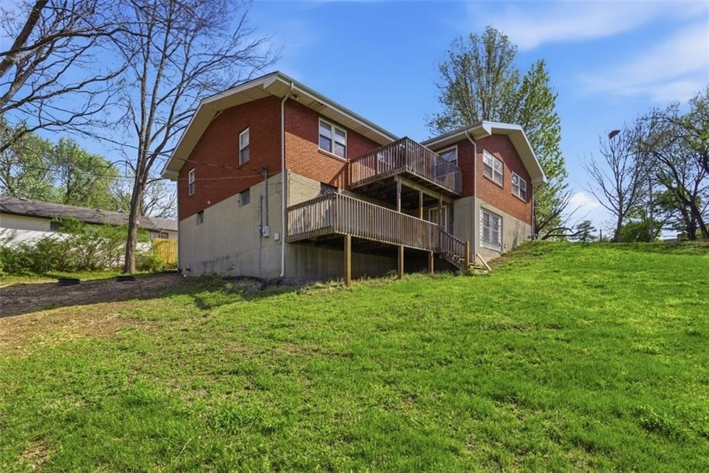3232 N Forest Avenue — photo 35