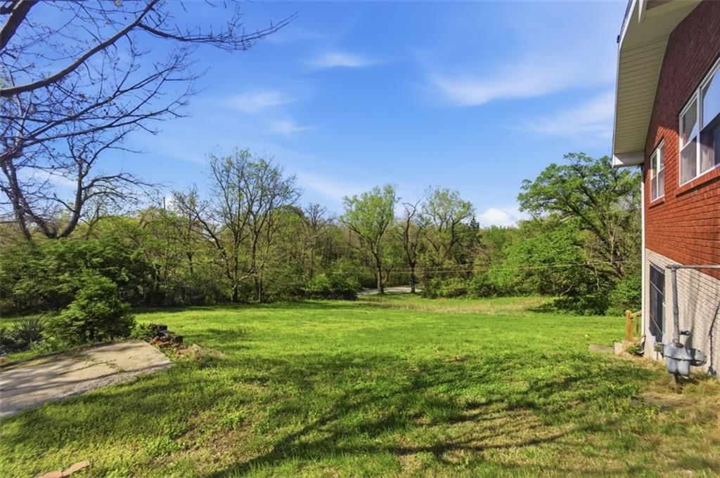 3232 N Forest Avenue — photo 37