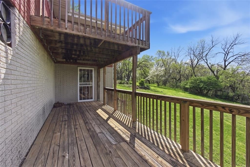 3232 N Forest Avenue — photo 42
