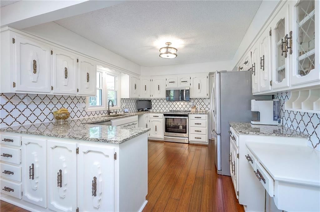 615 OVERLOOK Drive — photo 10