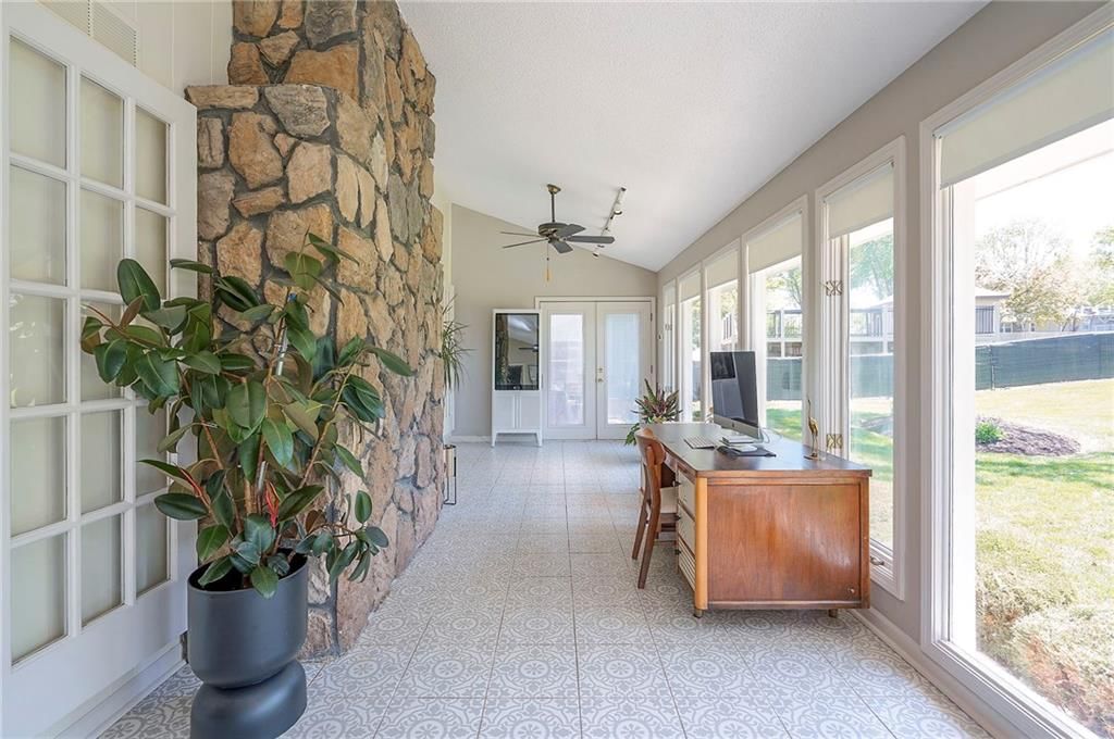 615 OVERLOOK Drive — photo 22