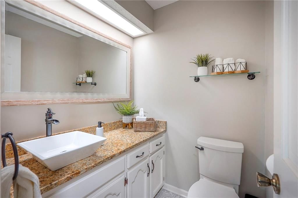 615 OVERLOOK Drive — photo 25